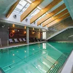Mezzanine In 5 Star With Swimming Pool By Renters Aparthotel