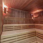 Aparthotel Mezzanine In 5 Star With Swimming Pool By Renters