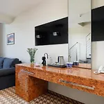 Mezzanine In 5 Star With Swimming Pool By Renters 3*