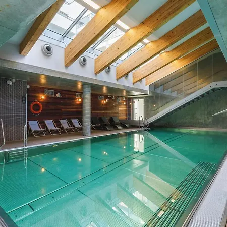 Mezzanine In 5 Star With Swimming Pool By Renters Apartmanhotel
