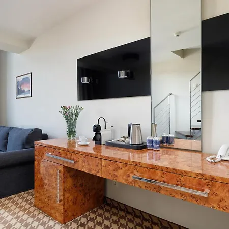 Mezzanine In 5 Star With Swimming Pool By Renters 3*