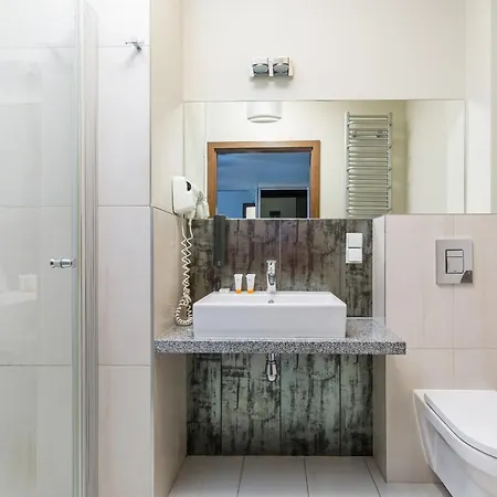 Mezzanine In 5 Star With Swimming Pool By Renters Apartmanhotel 3*