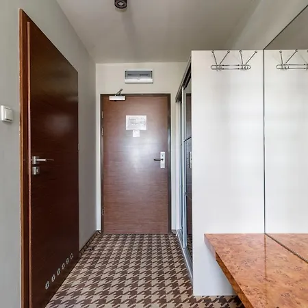 Mezzanine In 5 Star With Swimming Pool By Renters Apartmanhotel